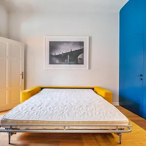 https://apt-quiet-city-center-in-hip-foodie-area.praguehotelsweb.com